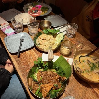 Lemongrass Brooklyn - Thai Near Me - Brooklyn, New York Lemongrass Brooklyn - Thai Near Me - Brooklyn, New York