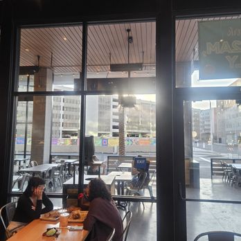 The Melt - Atmopshere - Burgers Near Me - Tempe, Arizona