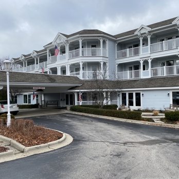 The Geneva Inn - Front of hotel. - Hotels Near Me - Lake Geneva, Wisconsin The Geneva Inn - Front of hotel. - Hotels Near Me - Lake Geneva, Wisconsin