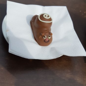 Café Hug - Nougat Schnecke - Cafes Near Me - Schluchsee, BW Café Hug - Nougat Schnecke - Cafes Near Me - Schluchsee, BW