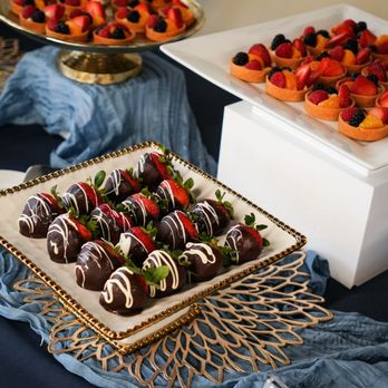 Top Hat Catering - Chocolate Covered Strawberries - Caterers Near Me - Irvine, California Top Hat Catering - Chocolate Covered Strawberries - Caterers Near Me - Irvine, California