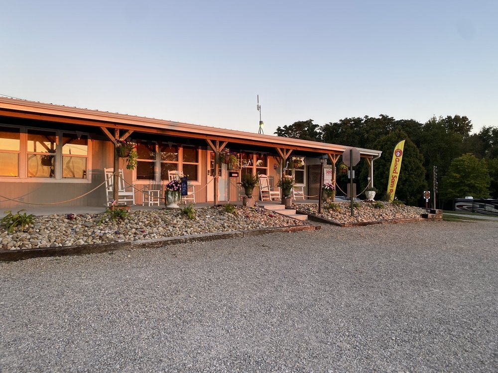 WOLFIE’S CAMPGROUND Updated August 2024 16 Photos & 14 Reviews 101 Buckeye Dr, Zanesville