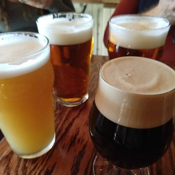 Vices et Versa - Nice Brews - Poutineries Near Me - Montreal, Quebec
