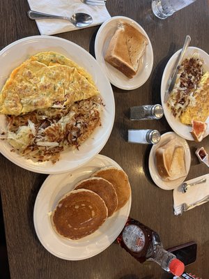 Alex's of Clinton Township by null