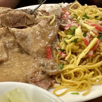 Tanaka Saimin - Roast Pork w/ Fried Saimin - Japanese Near Me - Honolulu, Hawaii