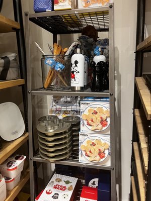 Williams-Sonoma by null
