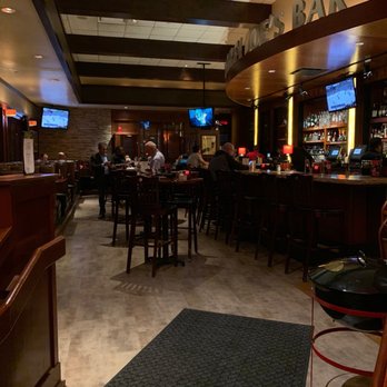 Weber Grill Restaurant - Bar - Barbeque Near Me - Schaumburg, Illinois