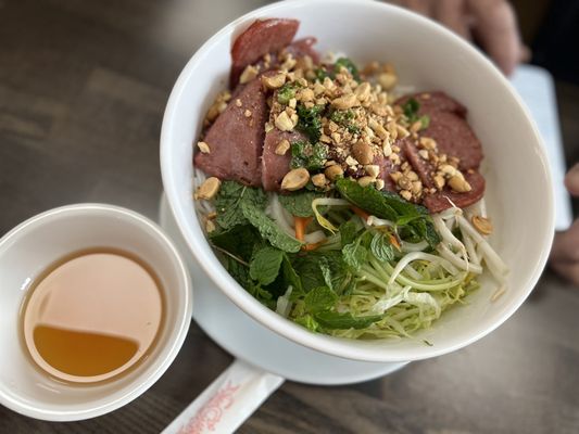 Huong Que Vietnamese Restaurant by null