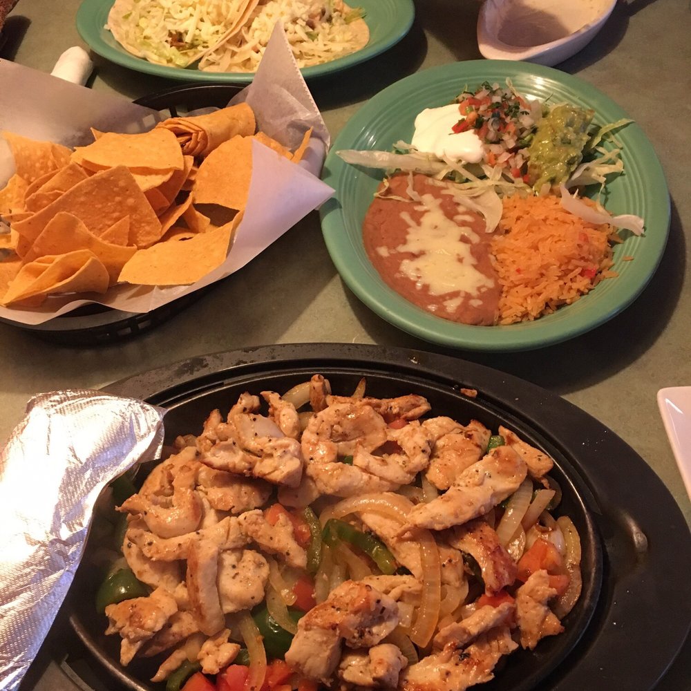 El Zarape - Chicken fajitas and chicken tacos - Mexican Near Me - Roswell, Georgia