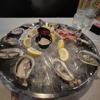 Storming Crab - Dozen raw oysters - Seafood Near Me - Henderson, Nevada