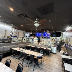 Con Sabor Salvadoreño - Inside of Con Sabor Salvadoreño Restaurant