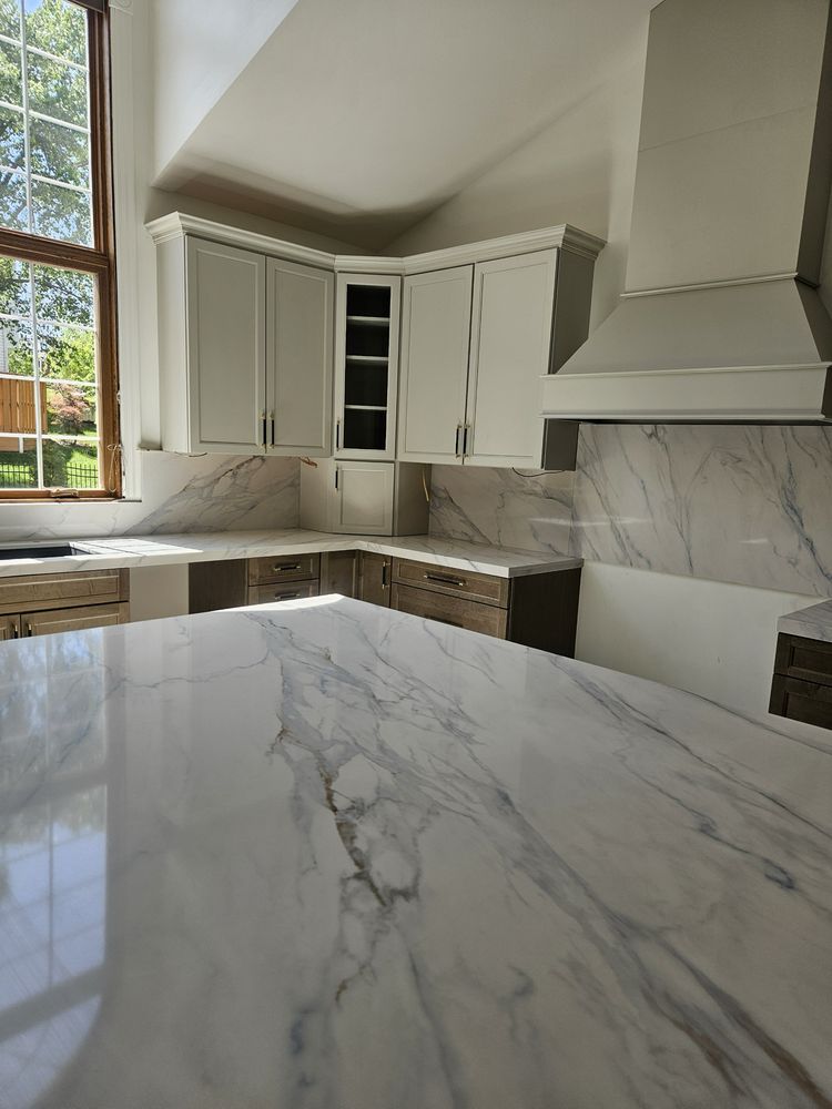 J Stone  - countertop fabricator in Saint Louis, MO