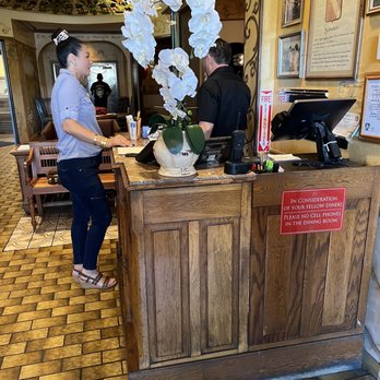 Ottavio's Italian Restaurant - Host station - Italian Near Me - Camarillo, California Ottavio's Italian Restaurant - Host station - Italian Near Me - Camarillo, California