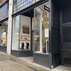 Buck Mason - Store front