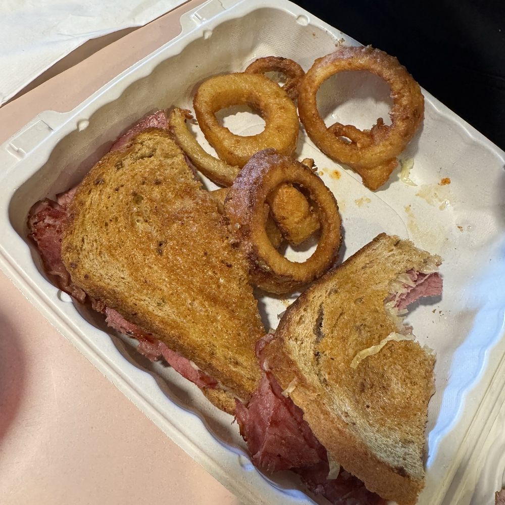 Crossroads Truck Stop - Reuben and onion rings. - Diners Near Me - Umatilla, Oregon