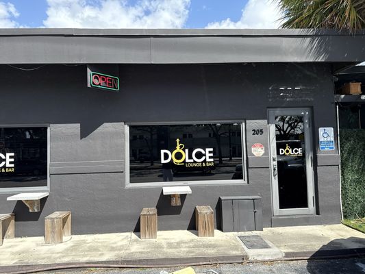 Dolce Lounge Bar Grill