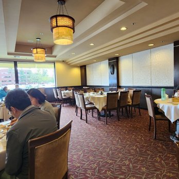 Lei Garden - Interior - Dim Sum Near Me - Cupertino, California