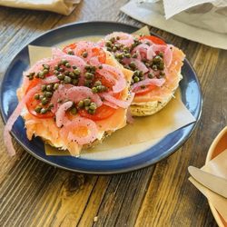 The Perk on Park - Bagel w lox