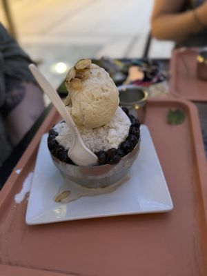 LUMI Dessert Cafe by null