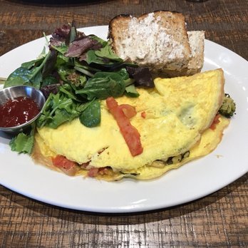 First Watch - Veggie Omlette - Breakfast & Brunch Near Me - Hermitage, Tennessee