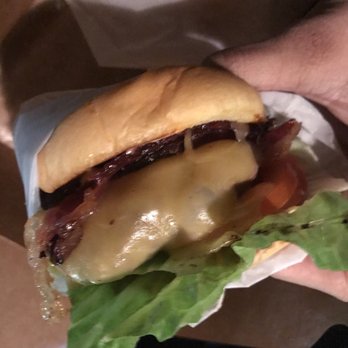 Halalbee's - Burgers Near Me - Jamaica, New York