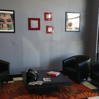 Eyebrow Shapes Plus - Waiting area - Eyebrow Services Near Me - Modesto, California