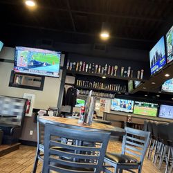 Boulder Tap House - Dining area