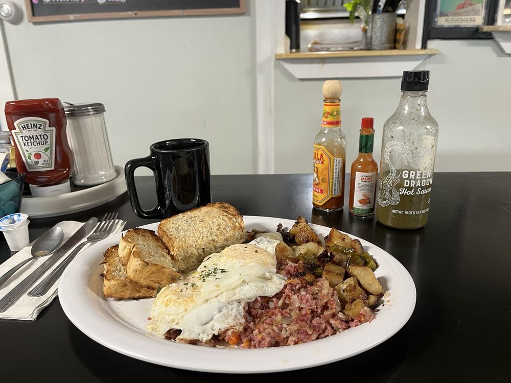 Deb's Bristol Diner Logo