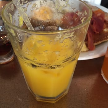 The Breakfast Club - Fresh squeezed orange juice. Really good! - American Near Me - London, XGL The Breakfast Club - Fresh squeezed orange juice. Really good! - American Near Me - London, XGL