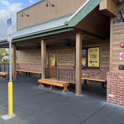Texas Roadhouse - Exterior seating for waiting to dine