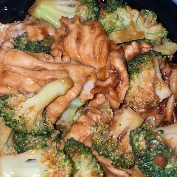 Astoria Dragon and Phoenix - Chicken and broccoli - Chinese Near Me - Astoria, New York Astoria Dragon and Phoenix - Chicken and broccoli - Chinese Near Me - Astoria, New York