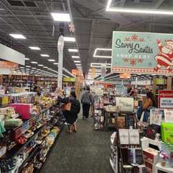 2nd & Charles - Huge clean store