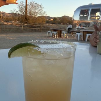 Más o Menos - Cocktail Bars Near Me - Joshua Tree, California