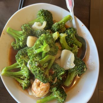 Phnom Penh House - Cha Bangkea Kwa- Kana (Seafood with broccoli) - Cambodian Near Me - Alameda, California Phnom Penh House - Cha Bangkea Kwa- Kana (Seafood with broccoli) - Cambodian Near Me - Alameda, California