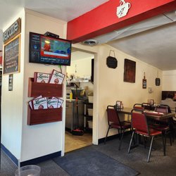 Lucio's - Inside