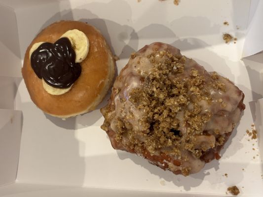 Dutch Monkey Doughnuts by null