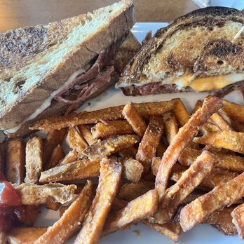 The Boathouse - Ruben A+++, sweet potato fries! - New American Near Me - Minocqua, Wisconsin The Boathouse - Ruben A+++, sweet potato fries! - New American Near Me - Minocqua, Wisconsin