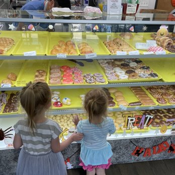 Grace Donuts - My girls love looking at all the donuts and getting to pick one out! - Donuts Near Me - Northlake, Texas