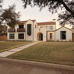 Christmas Light Pros - Christmas Lights