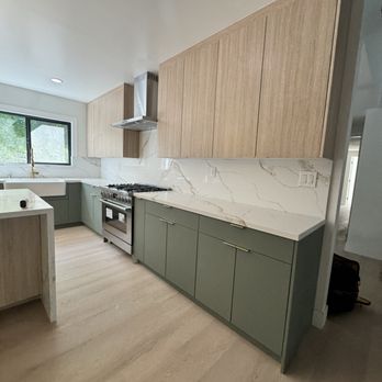 Deluxe General - Accent colors - General Contractors Near Me Deluxe General - Accent colors - General Contractors Near Me