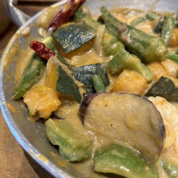 Isla Restaurant - Pinakbet - Filipino Near Me - Newark, California