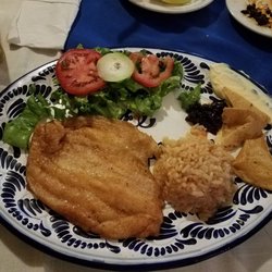 El Changarro - Filete de Robalo Frito