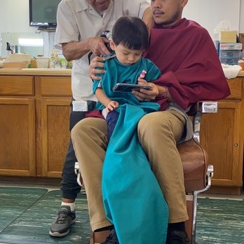 Caste's Barbershop - Barbers Near Me - Virginia Beach, Virginia Caste's Barbershop - Barbers Near Me - Virginia Beach, Virginia