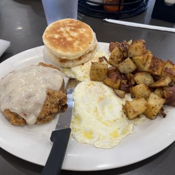 Eggs Up Grill - Chicken-Fried Steak & Eggs - Coffee & Tea Near Me - Athens, Alabama