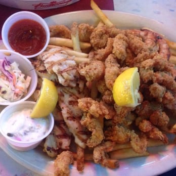 Willie's Grill & Icehouse - Seafood platter. Overpriced but grilled catfish and shrimp was good. - American Near Me - Conroe, Texas