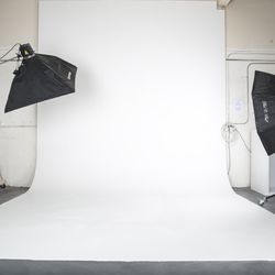 3SG Studio - 12' x 12' x 12' Infinity wall or Cylorama