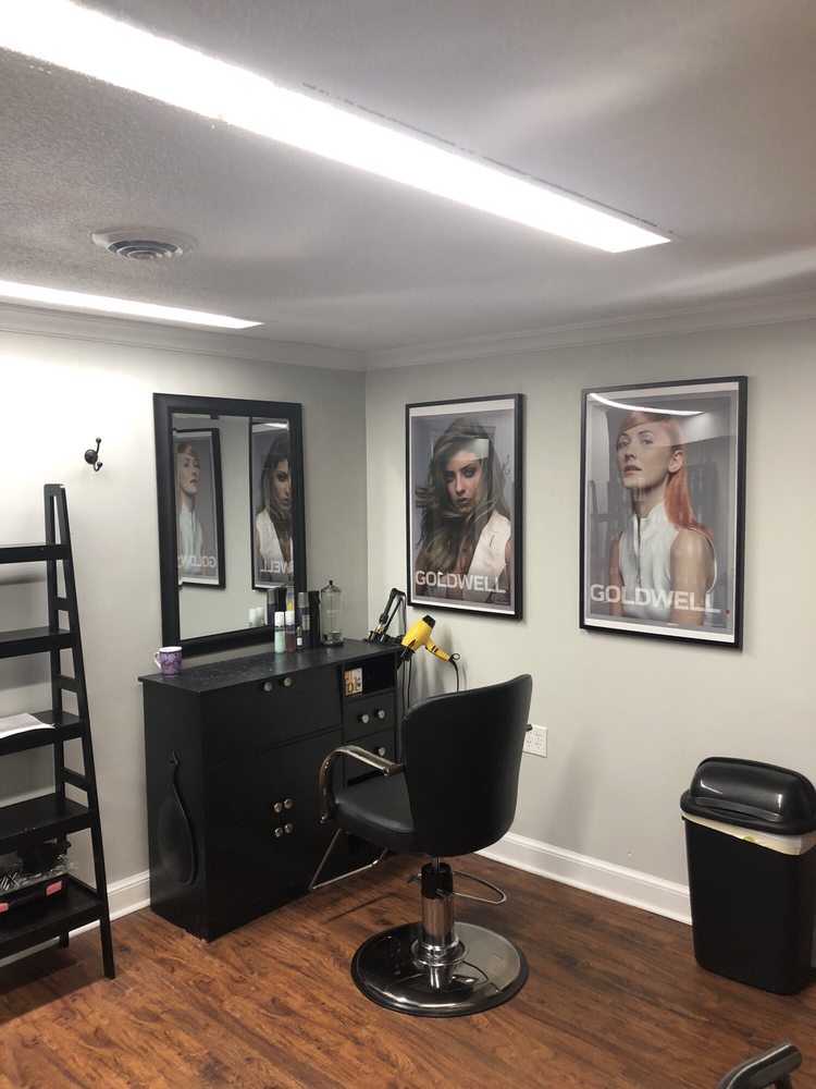 SALONTOURAGE Updated September 2024 12 Photos 13315 Watertown