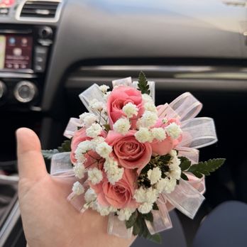 Akets Floral - Corsage - Florists Near Me Akets Floral - Corsage - Florists Near Me