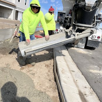 Gerson Tree Services & Concrete - Poring sidewalks - Tree Services Near Me - Ocoee, Florida Gerson Tree Services & Concrete - Poring sidewalks - Tree Services Near Me - Ocoee, Florida
