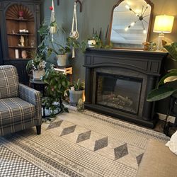 Jennifer Bordine - Lobby